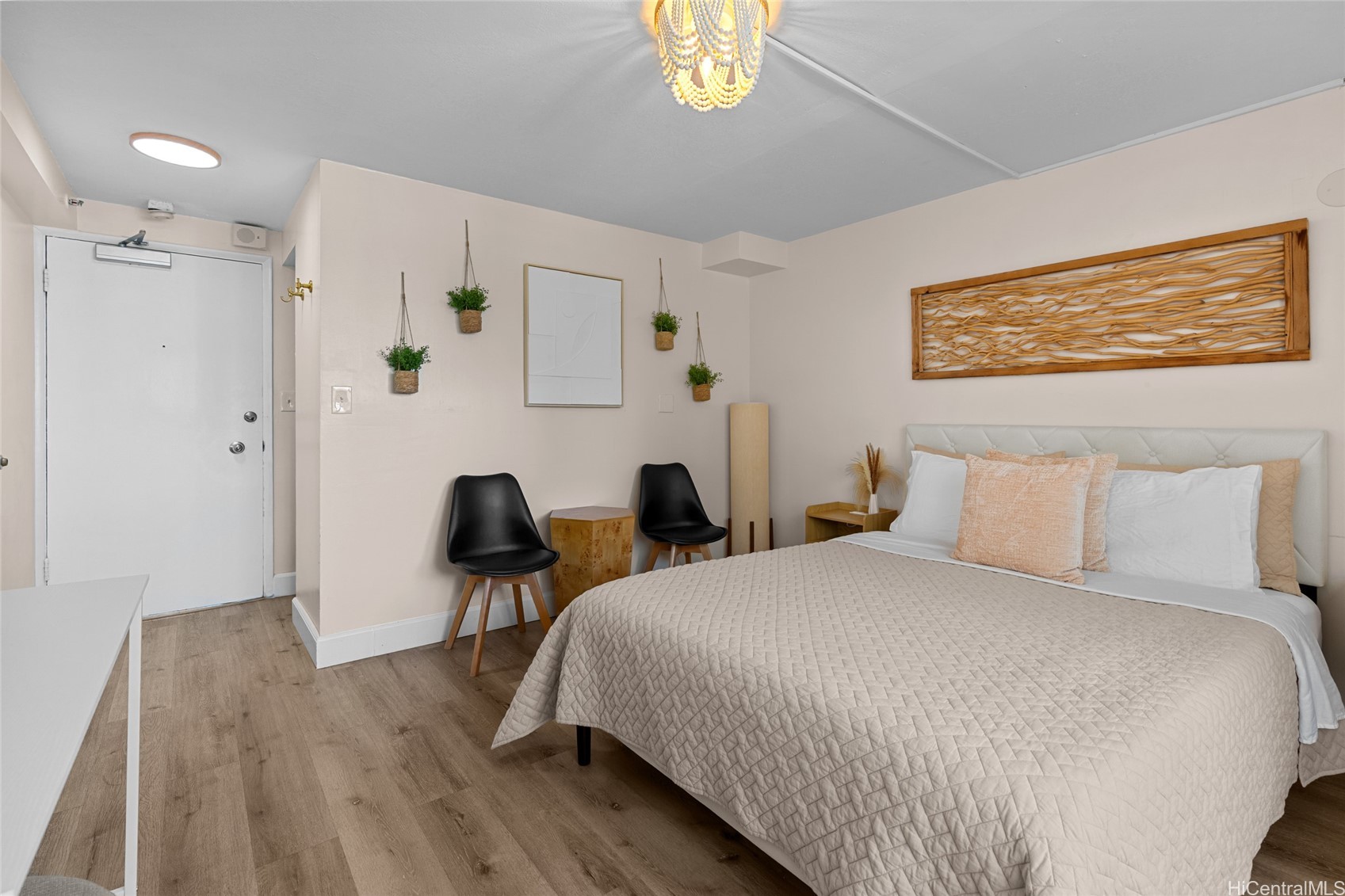 2450 Prince Edward Street 1006A