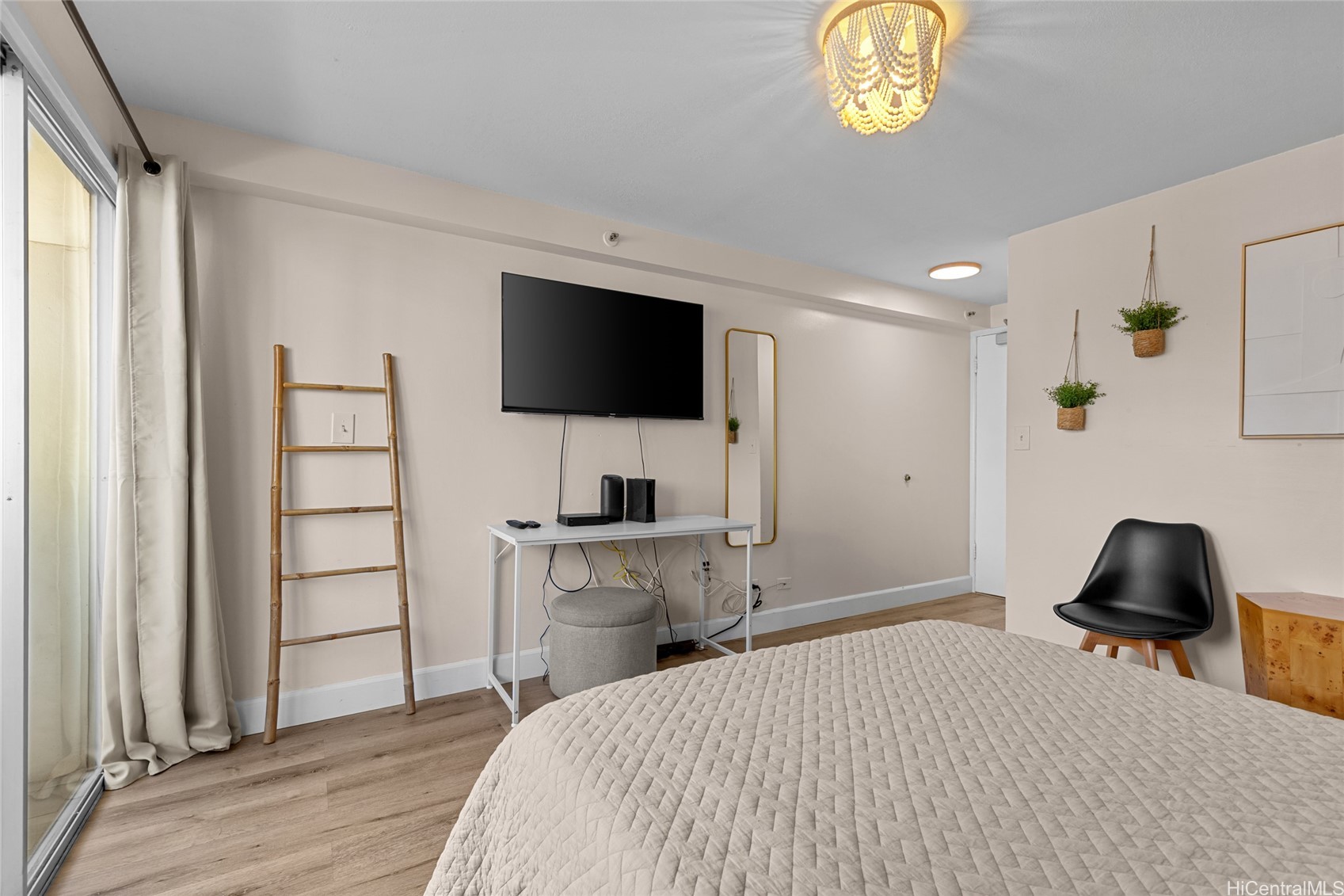 2450 Prince Edward Street 1006A