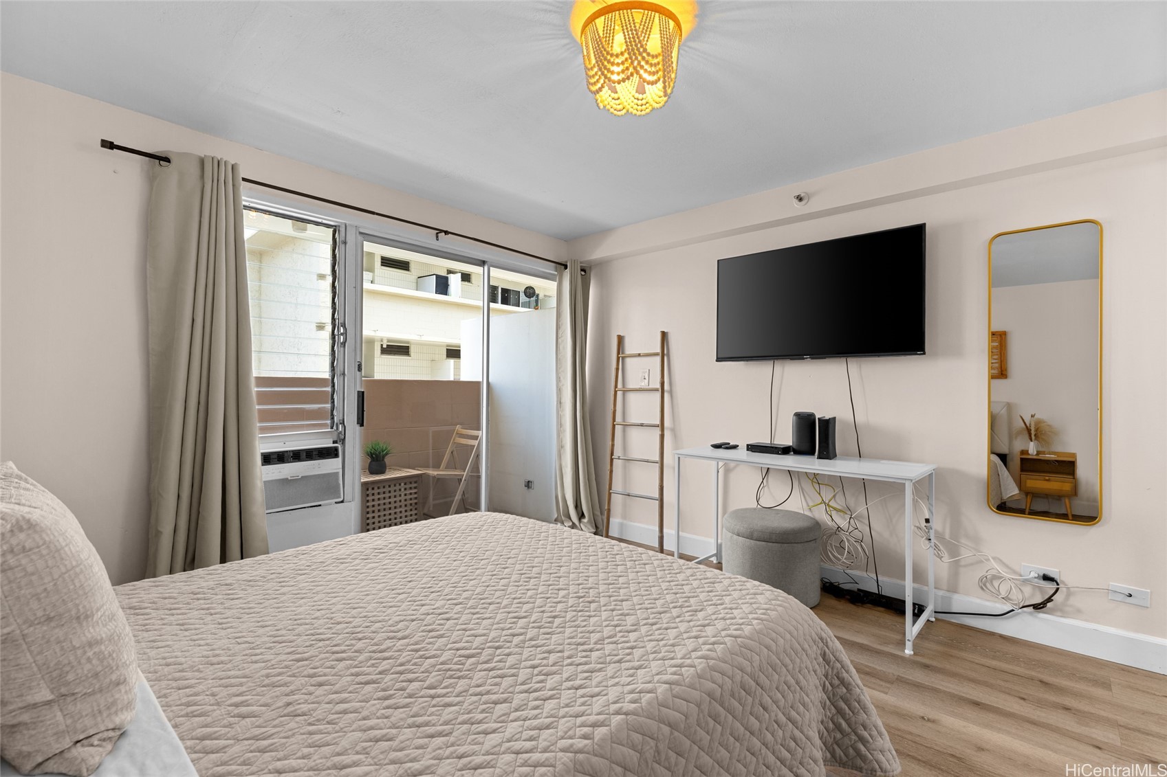 2450 Prince Edward Street 1006A