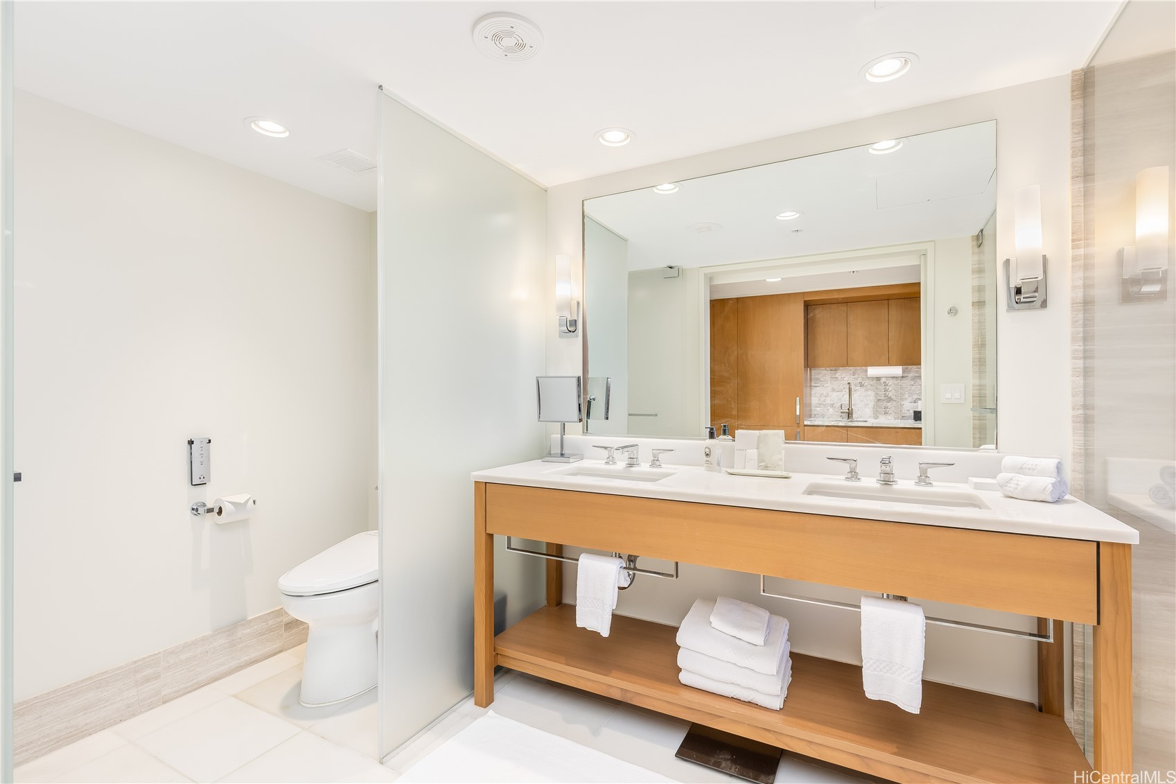 2139 Kuhio Avenue 1809