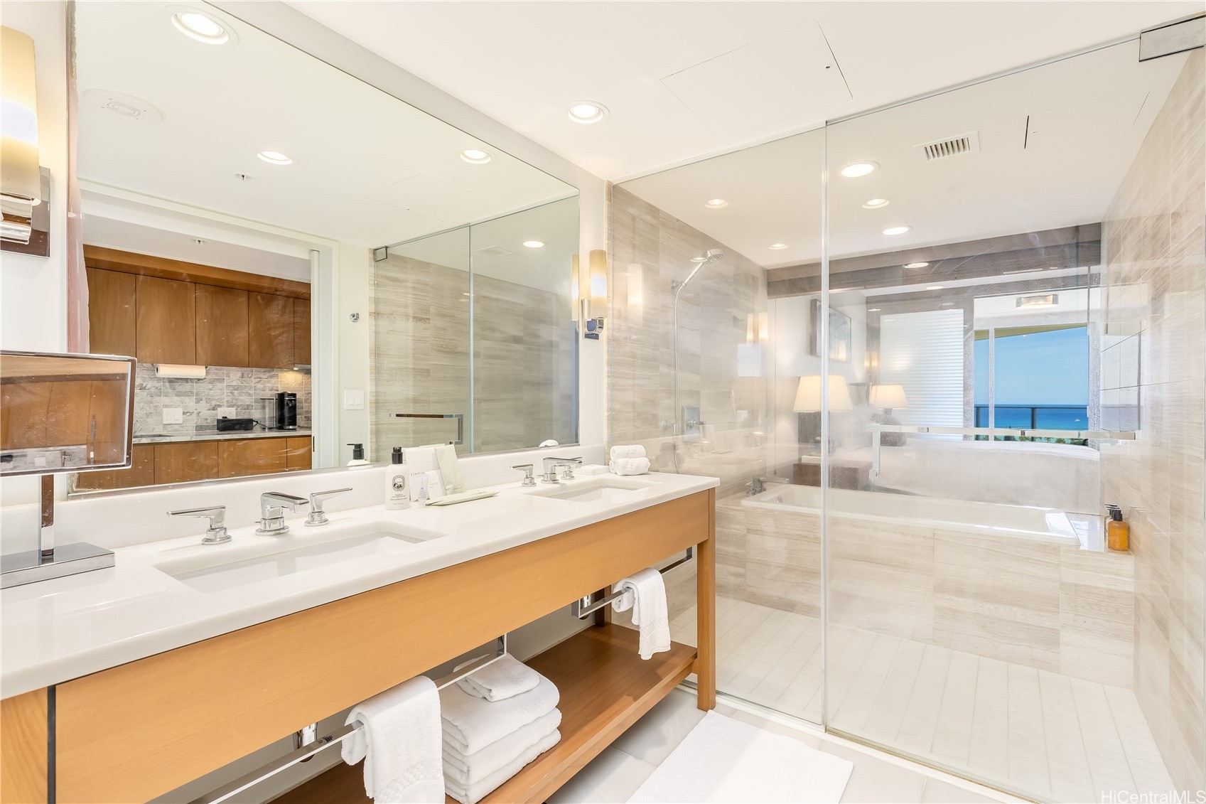 2139 Kuhio Avenue 1809