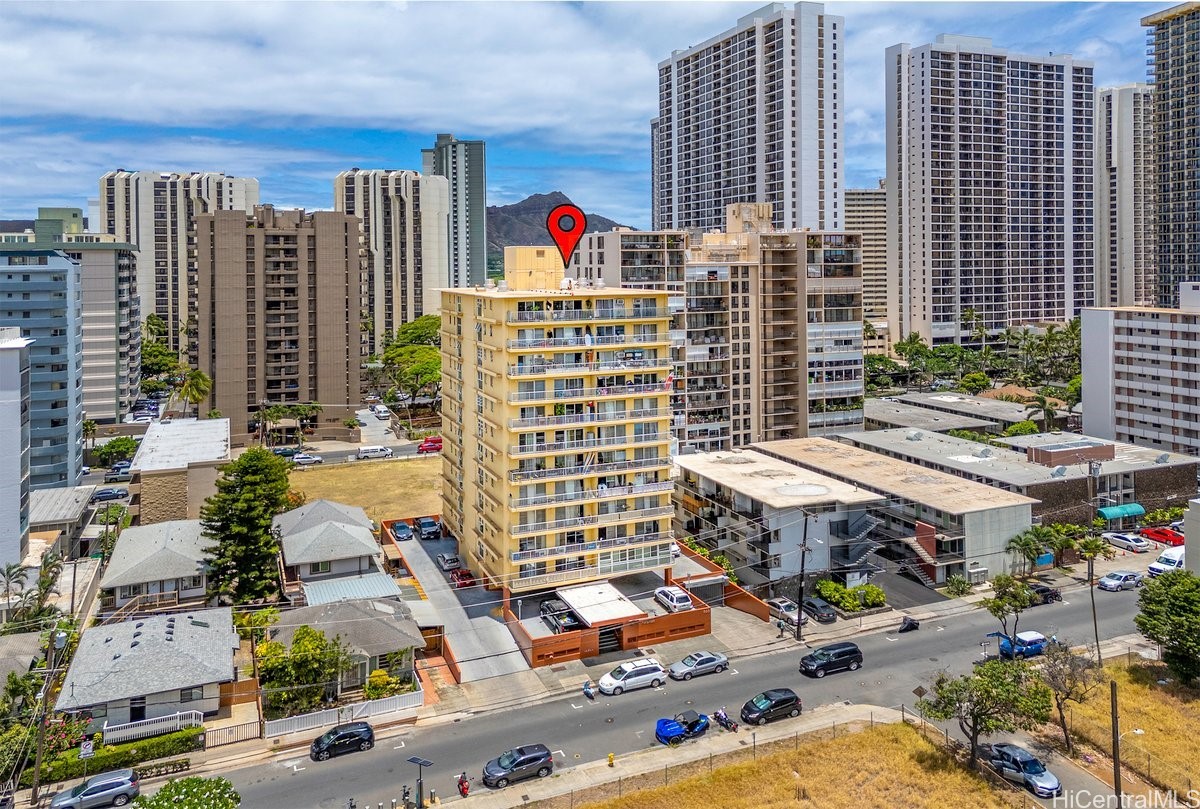 303 Liliuokalani Avenue 1102