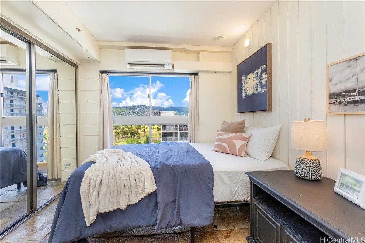 303 Liliuokalani Avenue 1102