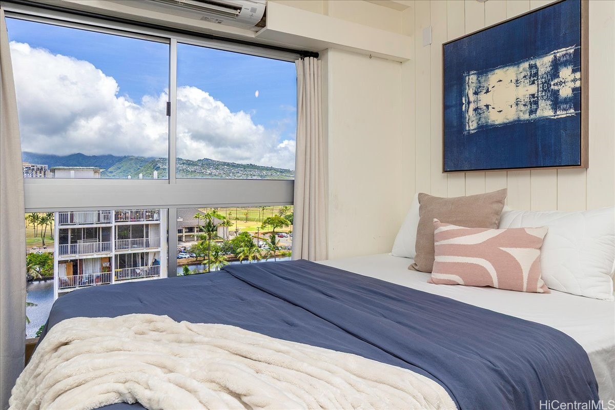 303 Liliuokalani Avenue 1102