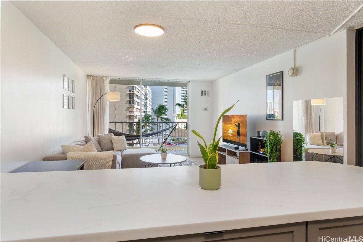 400 Hobron Lane 603