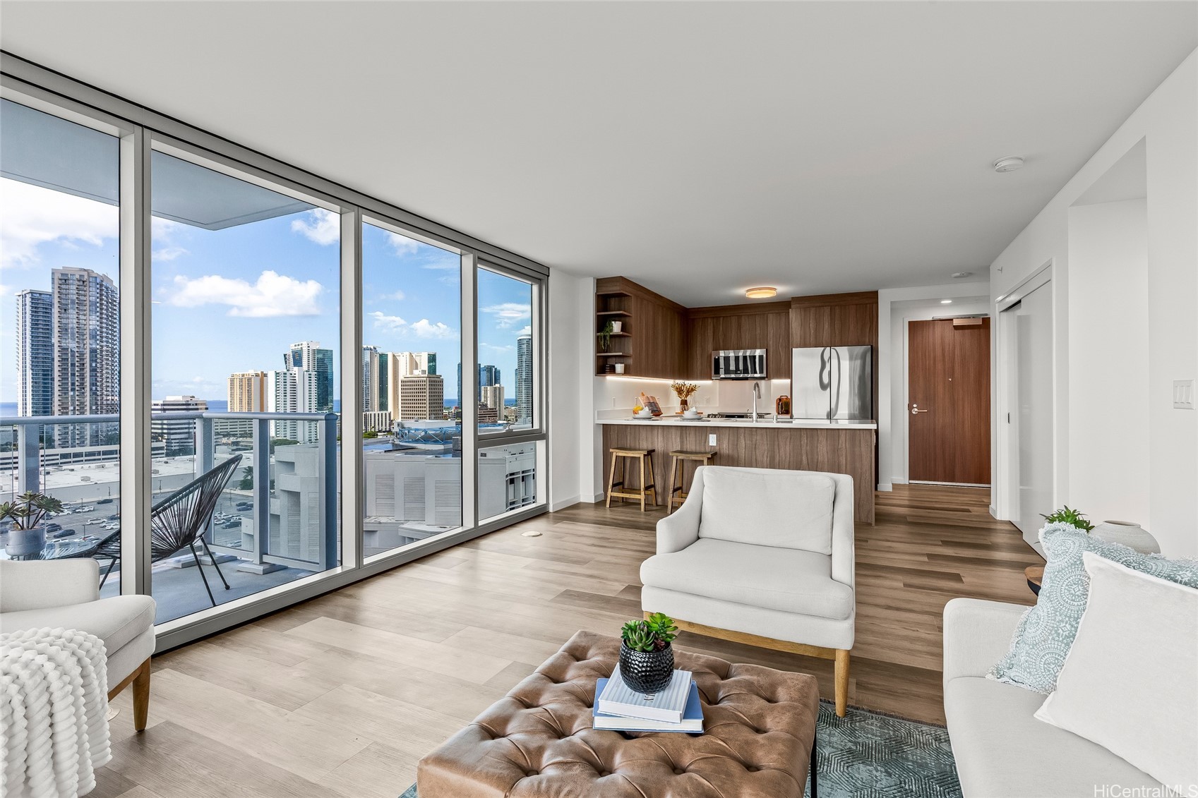 1515 Liona Street 1801