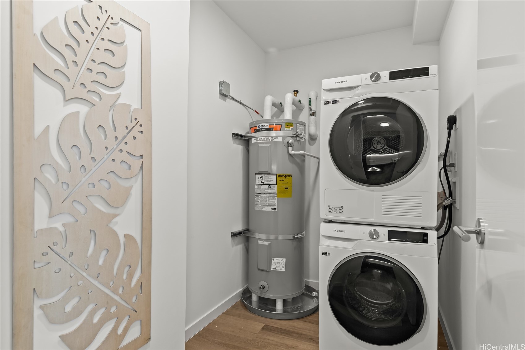 1515 Liona Street 1801