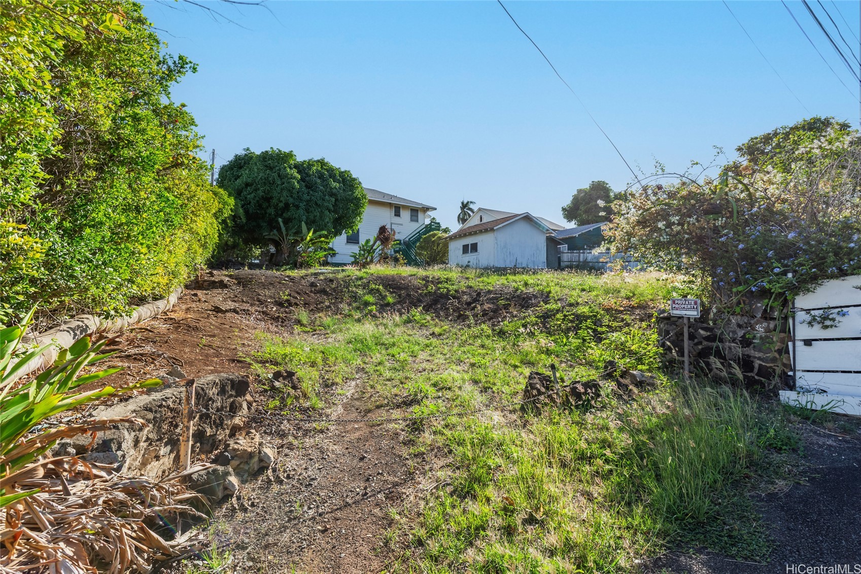 2002 Hunnewell Street L