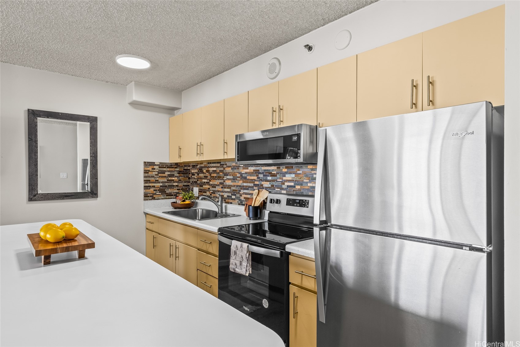 201 Ohua Avenue 1506/Makai