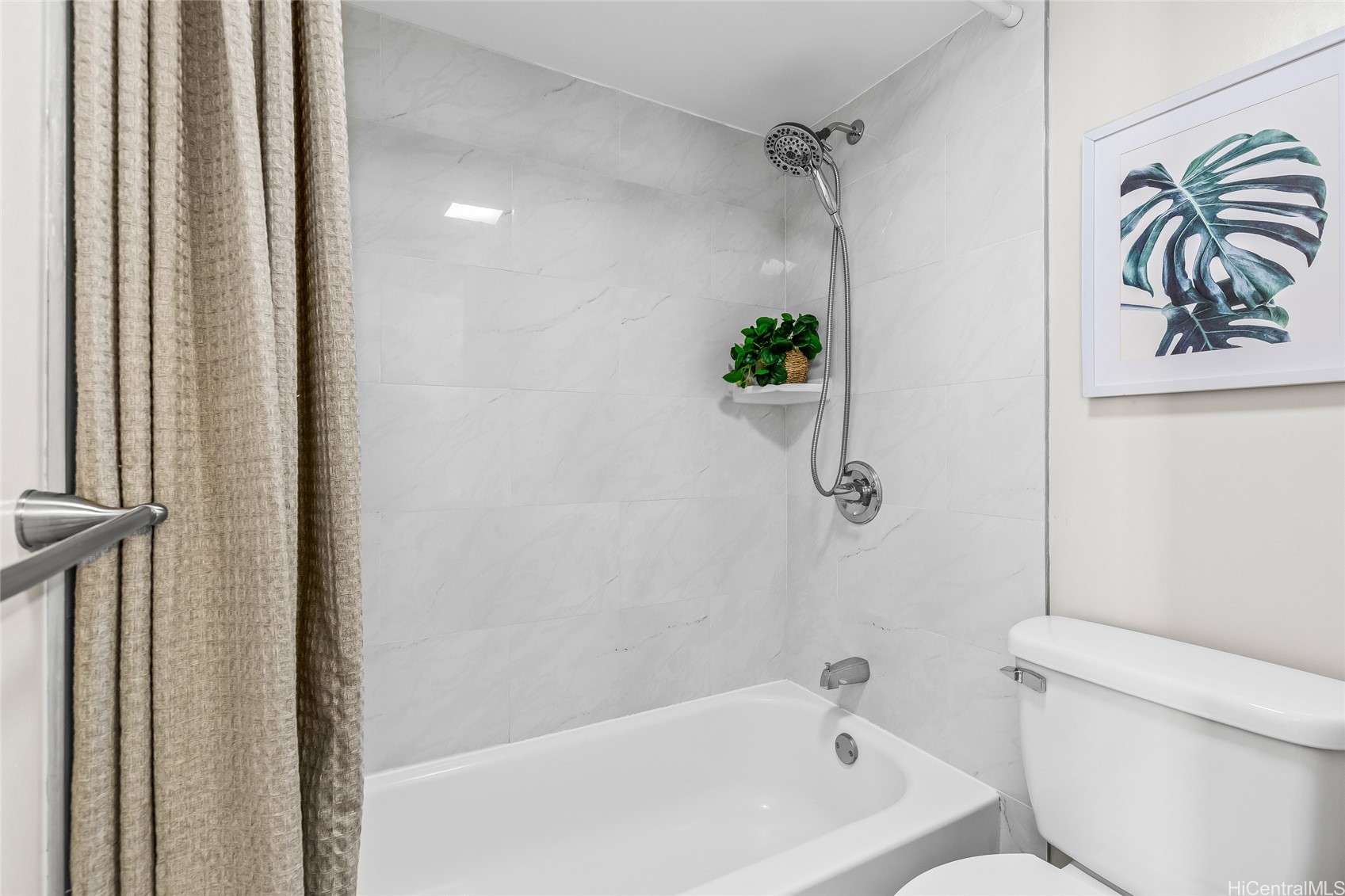 201 Ohua Avenue 1506/Makai