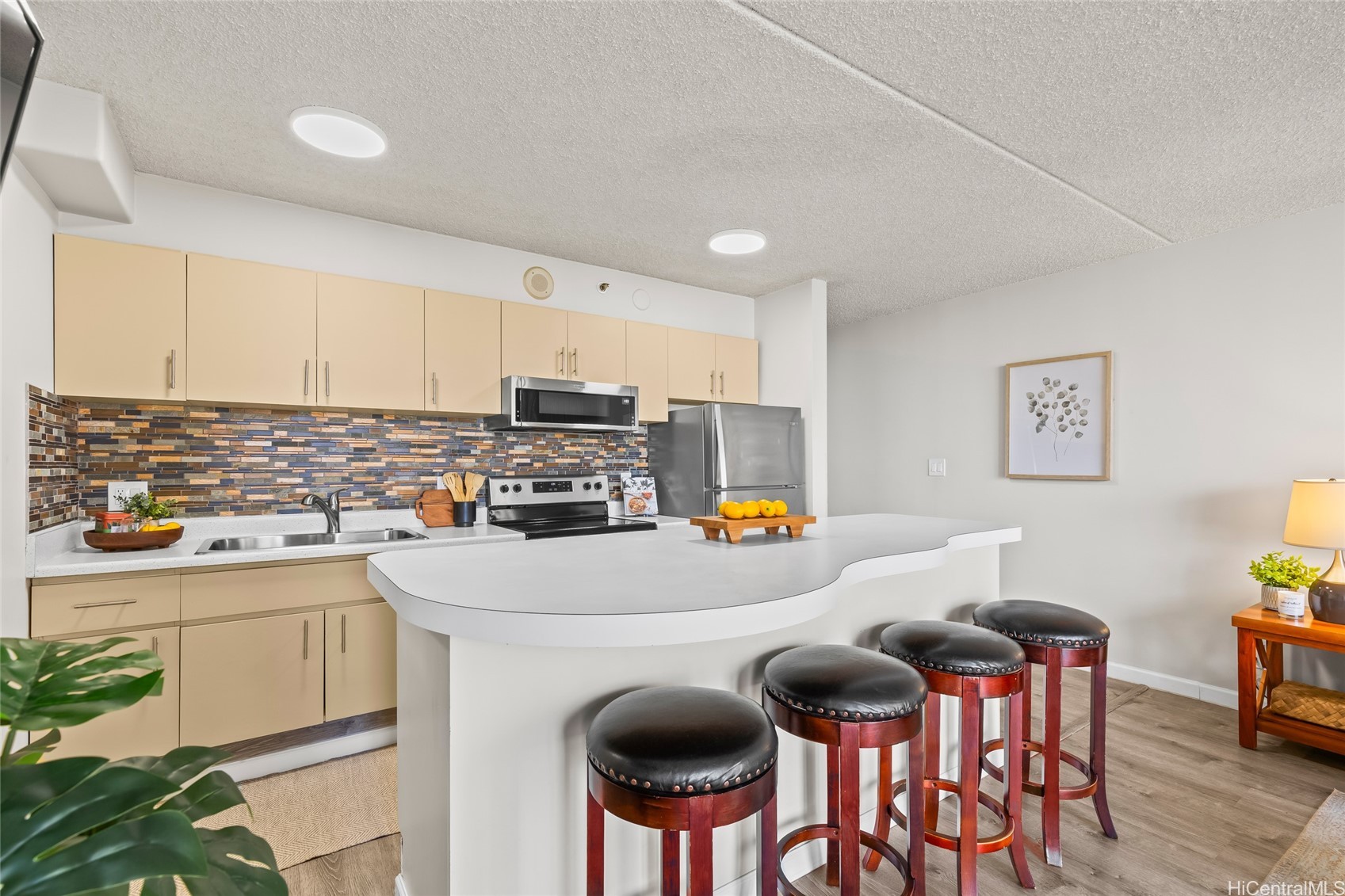 201 Ohua Avenue 1506/Makai