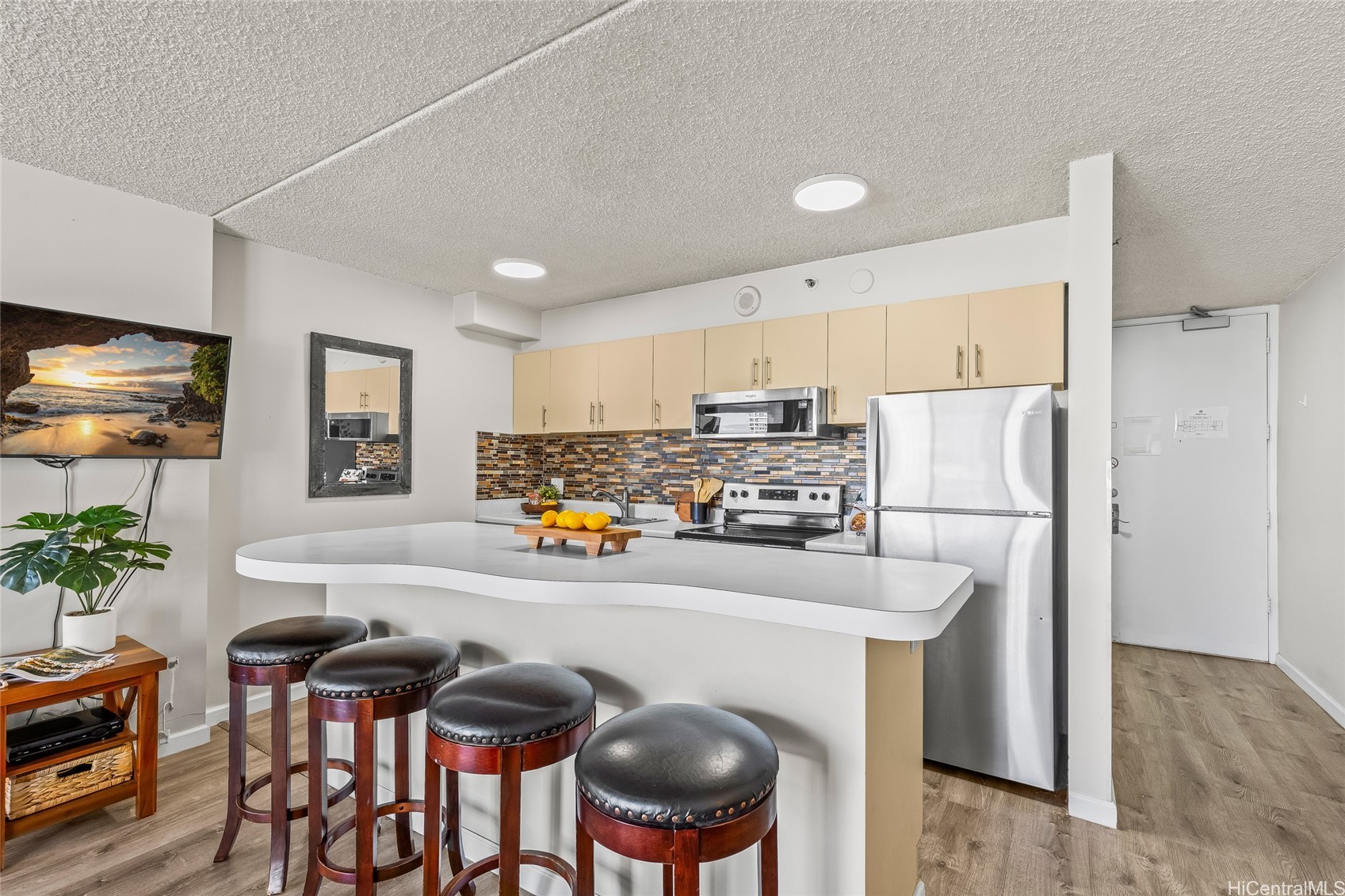 201 Ohua Avenue 1506/Makai