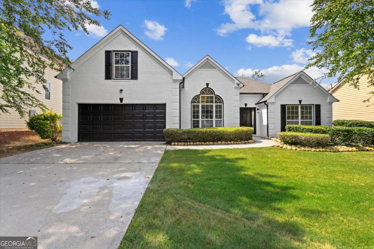 3208 spruce Way