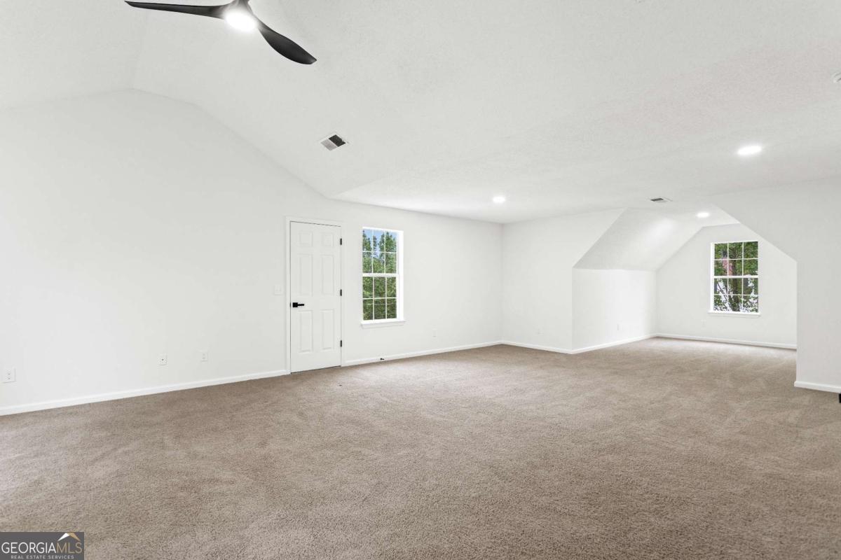 3636 River Heights