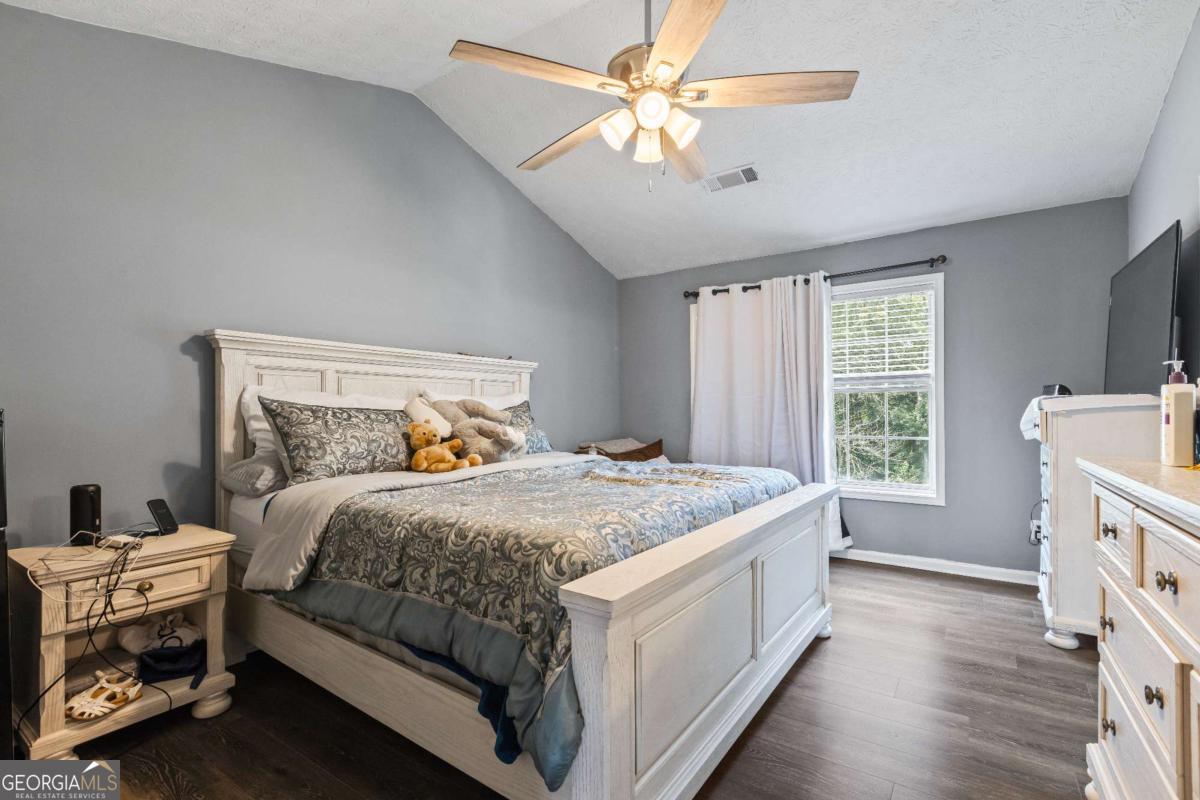 680 Harbor Point Court