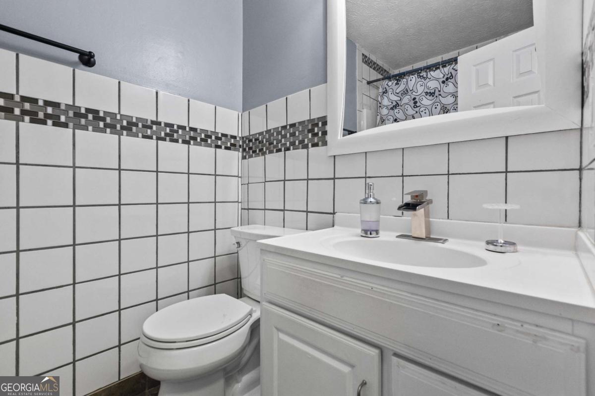 680 Harbor Point Court