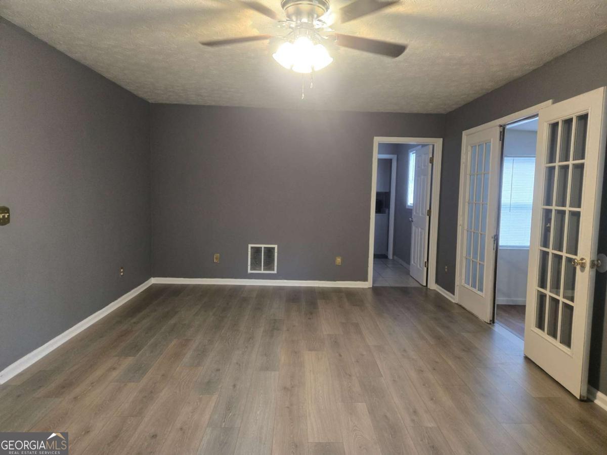 680 Harbor Point Court