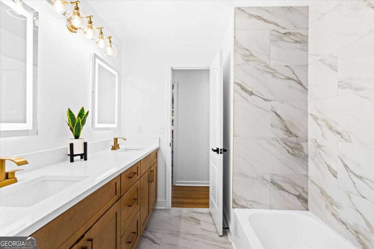 5010 Greenwyck Path