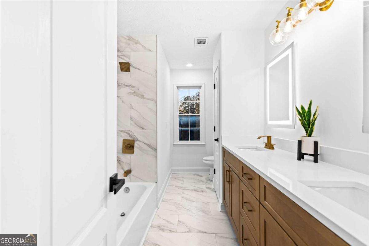 5010 Greenwyck Path