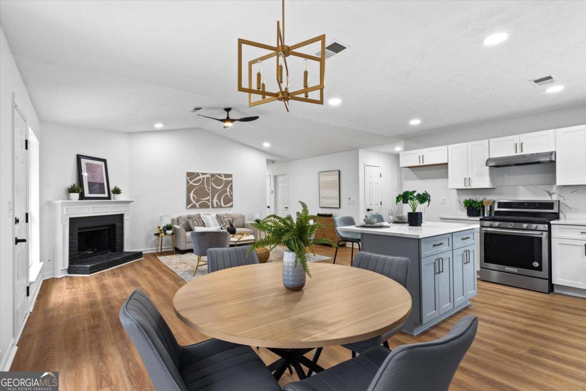 3800 Landgraf Cove