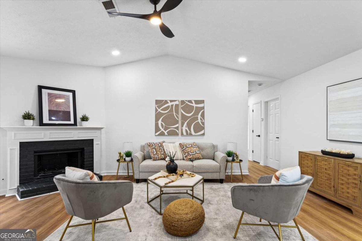 3800 Landgraf Cove