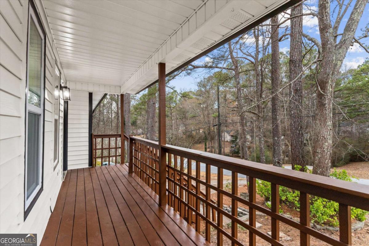 41 Bakers Bridge Circle