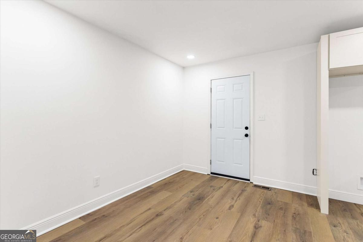 41 Bakers Bridge Circle