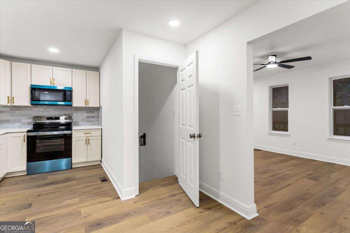 41 Bakers Bridge Circle