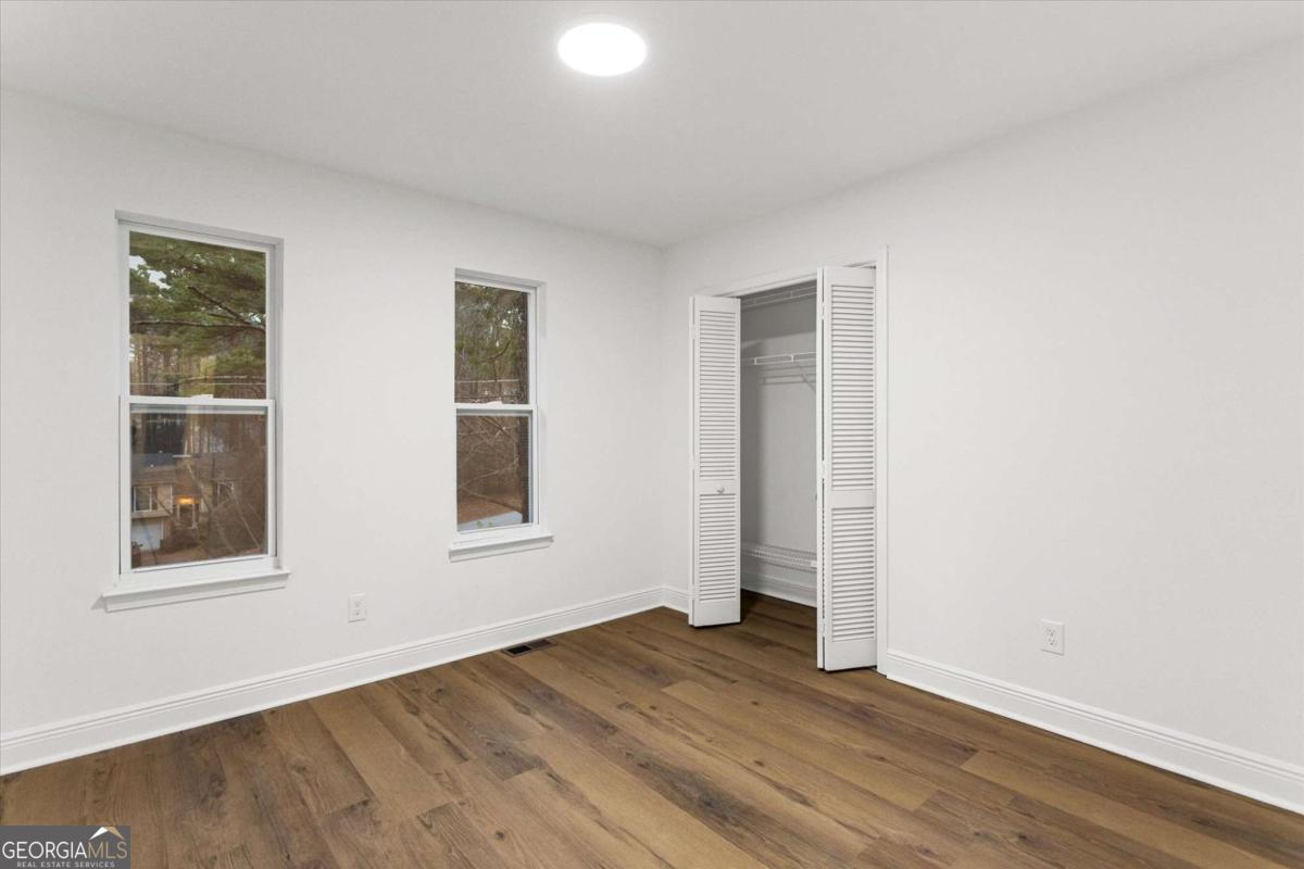 41 Bakers Bridge Circle