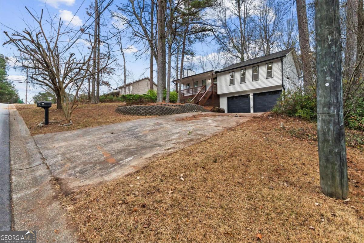 41 Bakers Bridge Circle