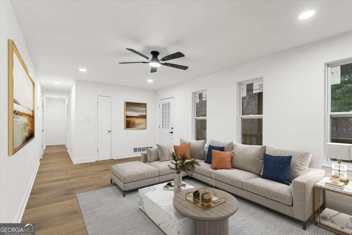 41 Bakers Bridge Circle