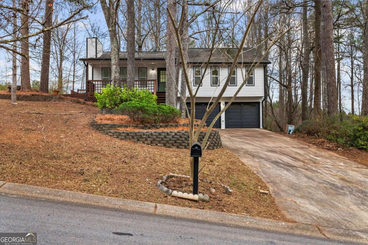 41 Bakers Bridge Circle