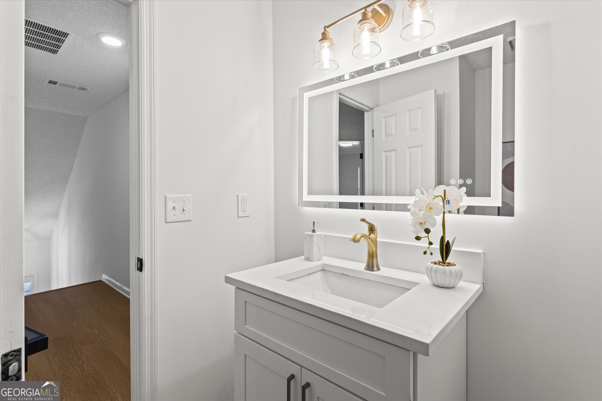 1472 Chapel Hill Lane SW