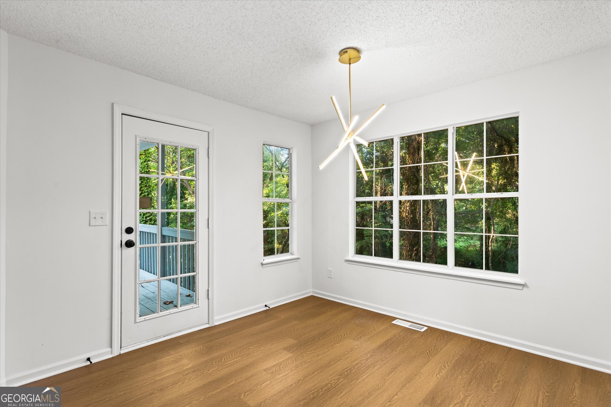 1472 Chapel Hill Lane SW