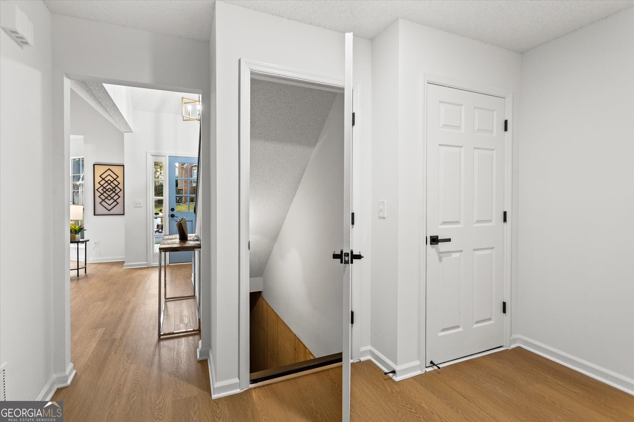 1472 Chapel Hill Lane SW