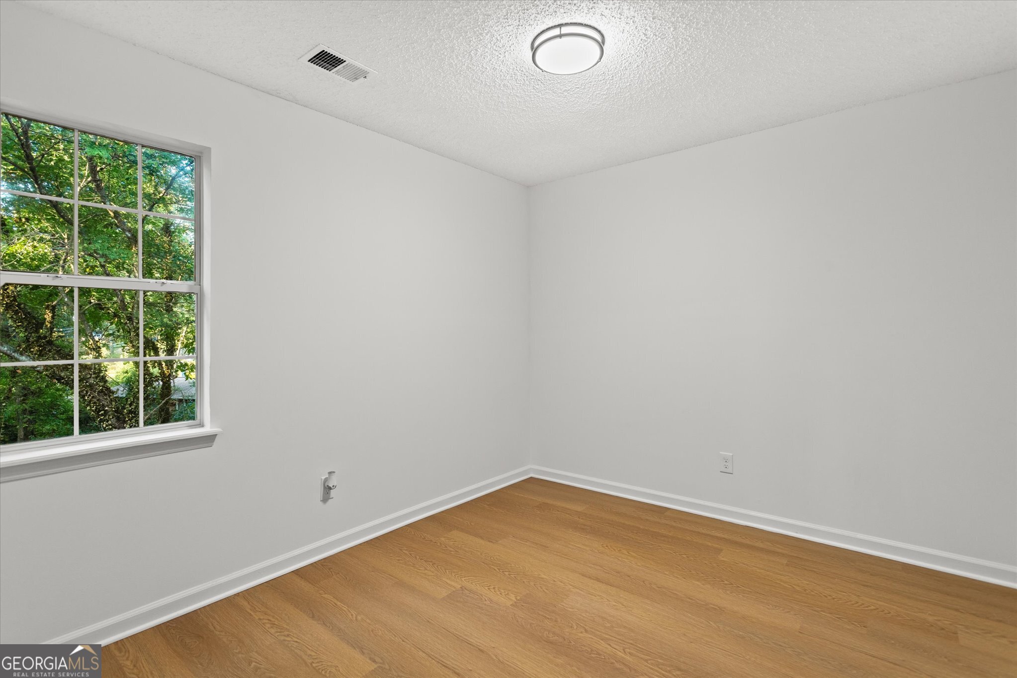 1472 Chapel Hill Lane SW