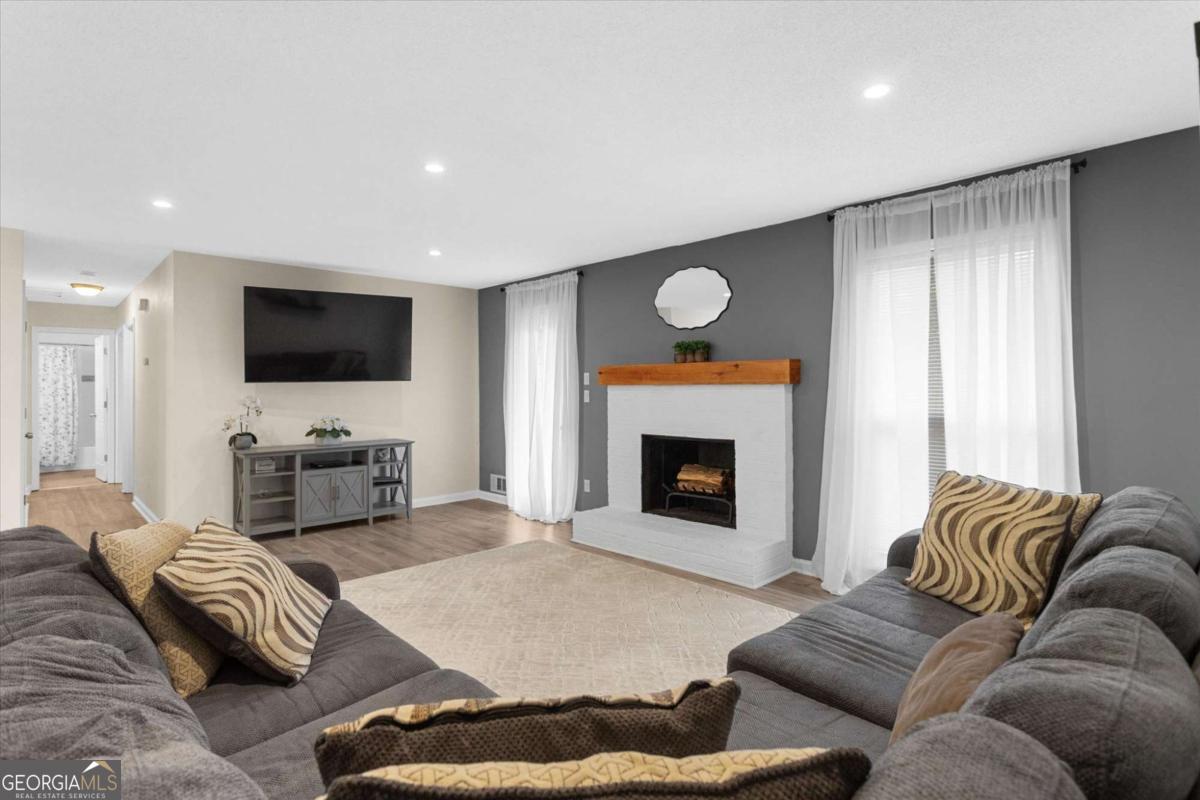 1785 Woodhaven Terrace