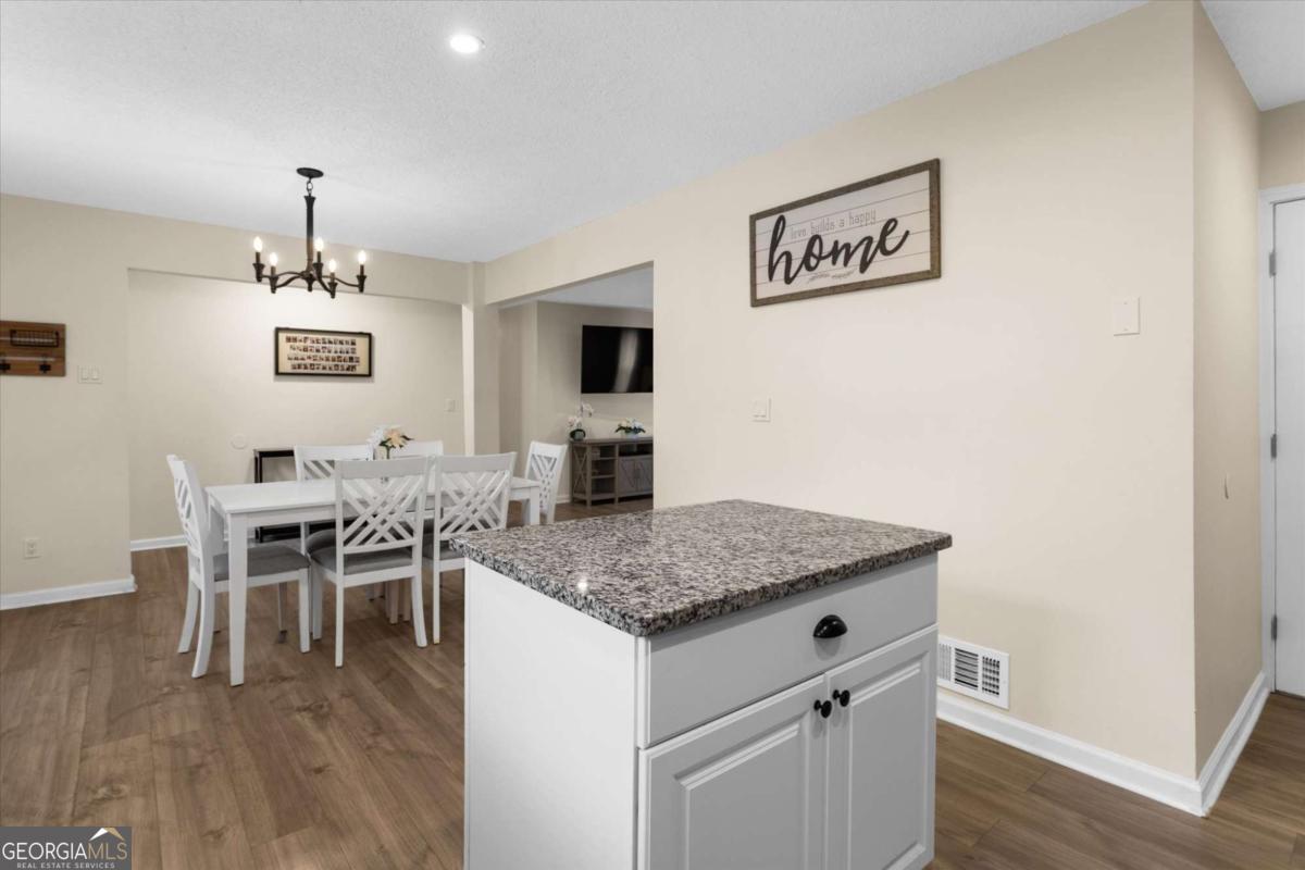 1785 Woodhaven Terrace