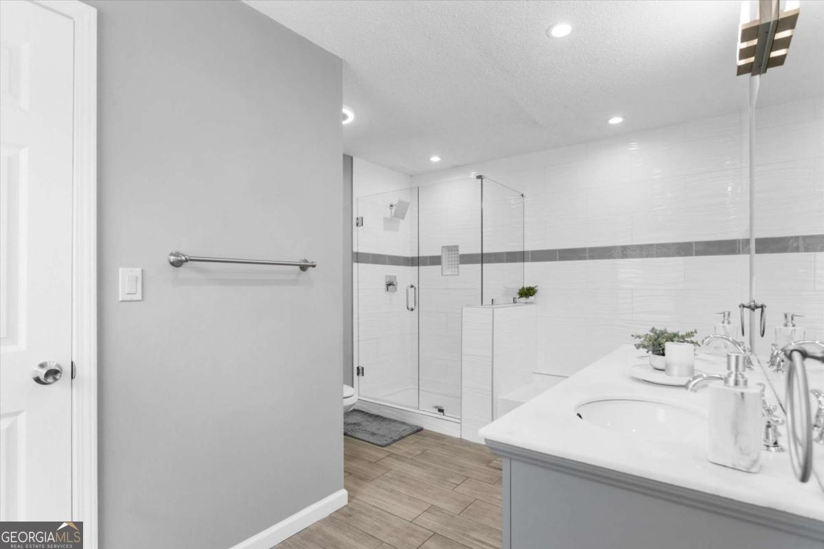 1785 Woodhaven Terrace