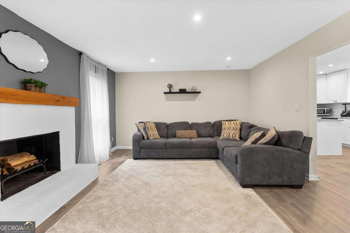 1785 Woodhaven Terrace