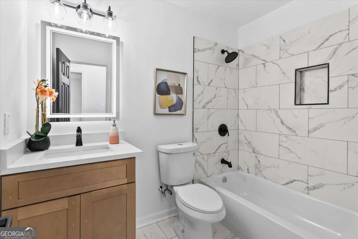 1381 To Lani Farm Rd