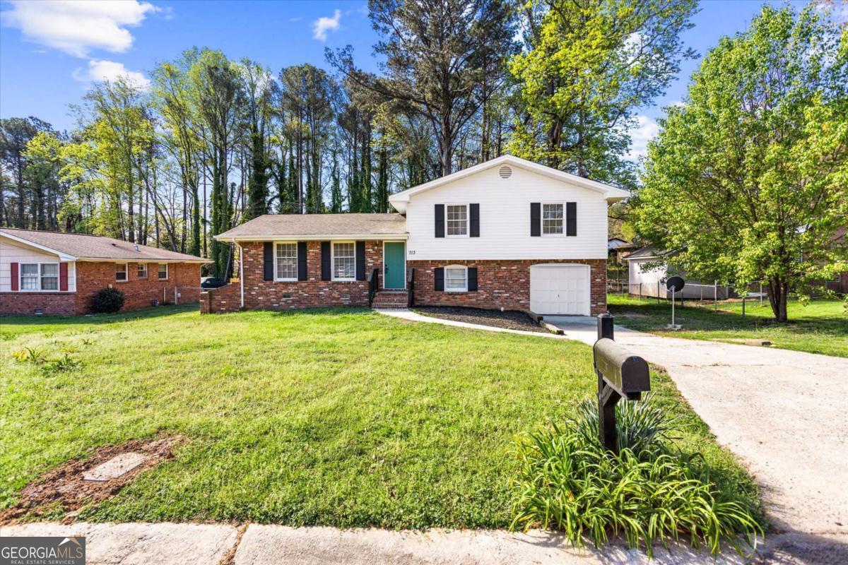 713 Huntingdon Dr