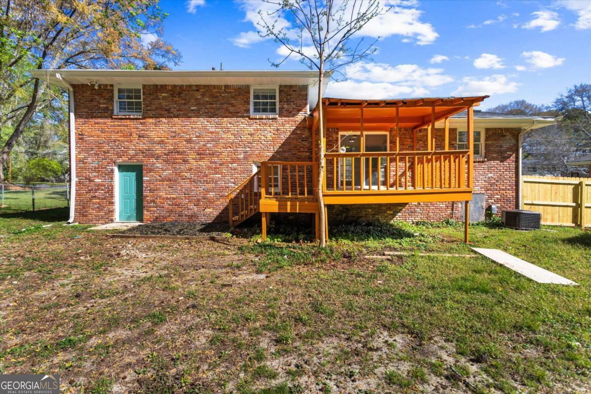 713 Huntingdon Dr
