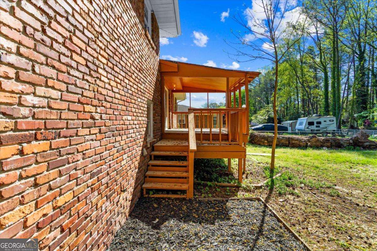 713 Huntingdon Dr