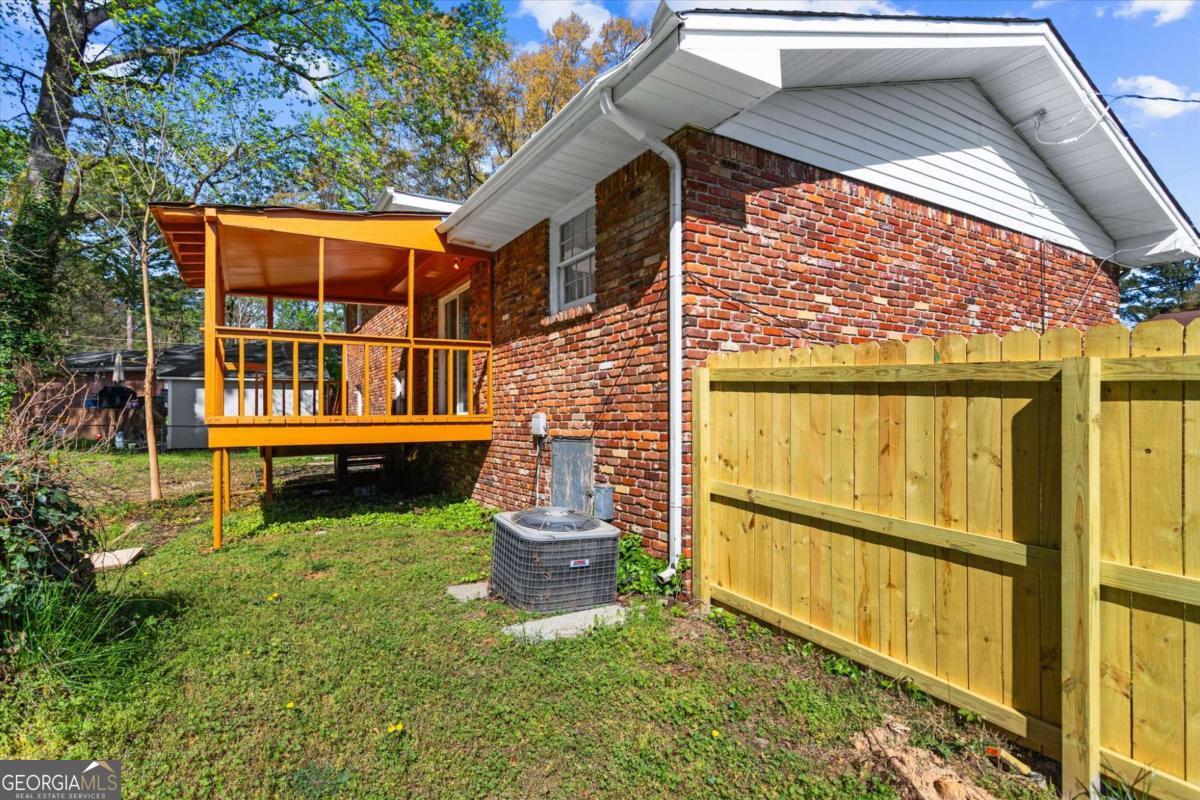 713 Huntingdon Dr