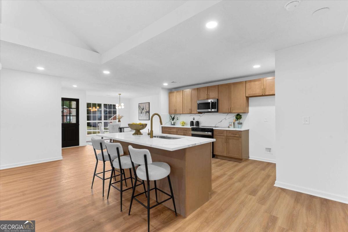 10322 Deep Creek Cv