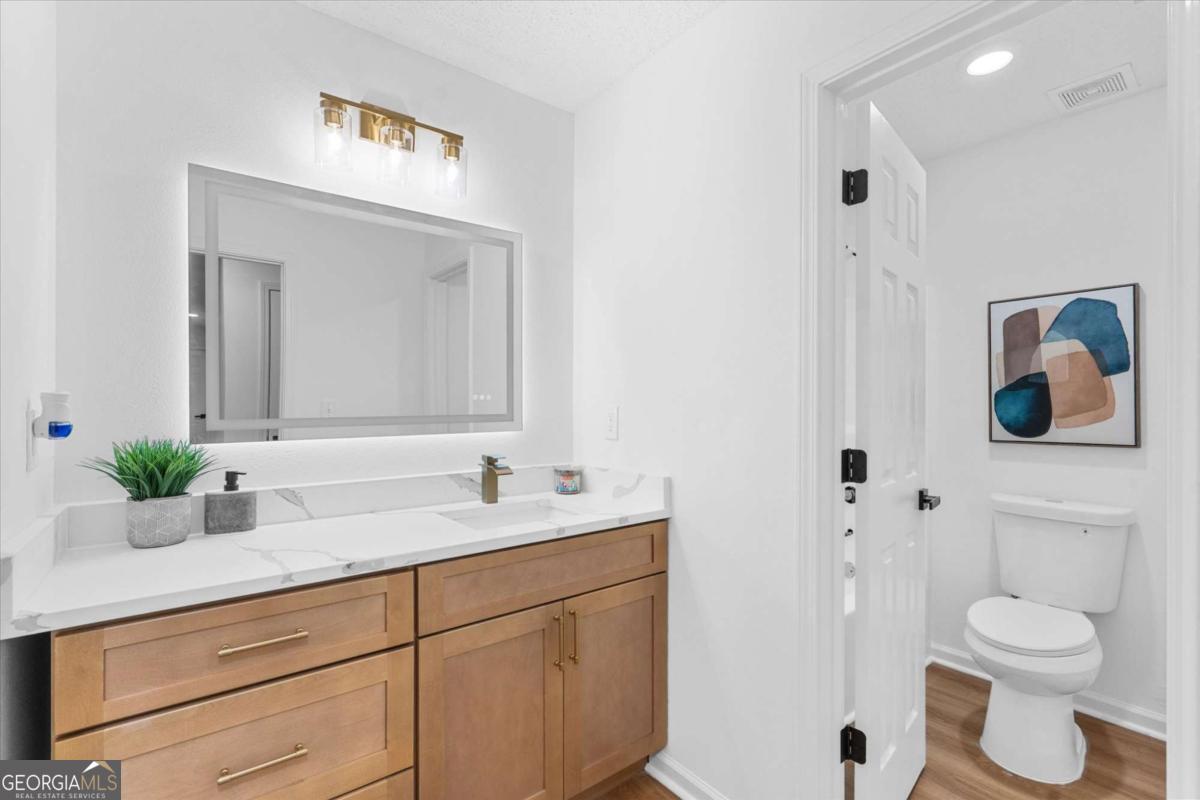10322 Deep Creek Cv