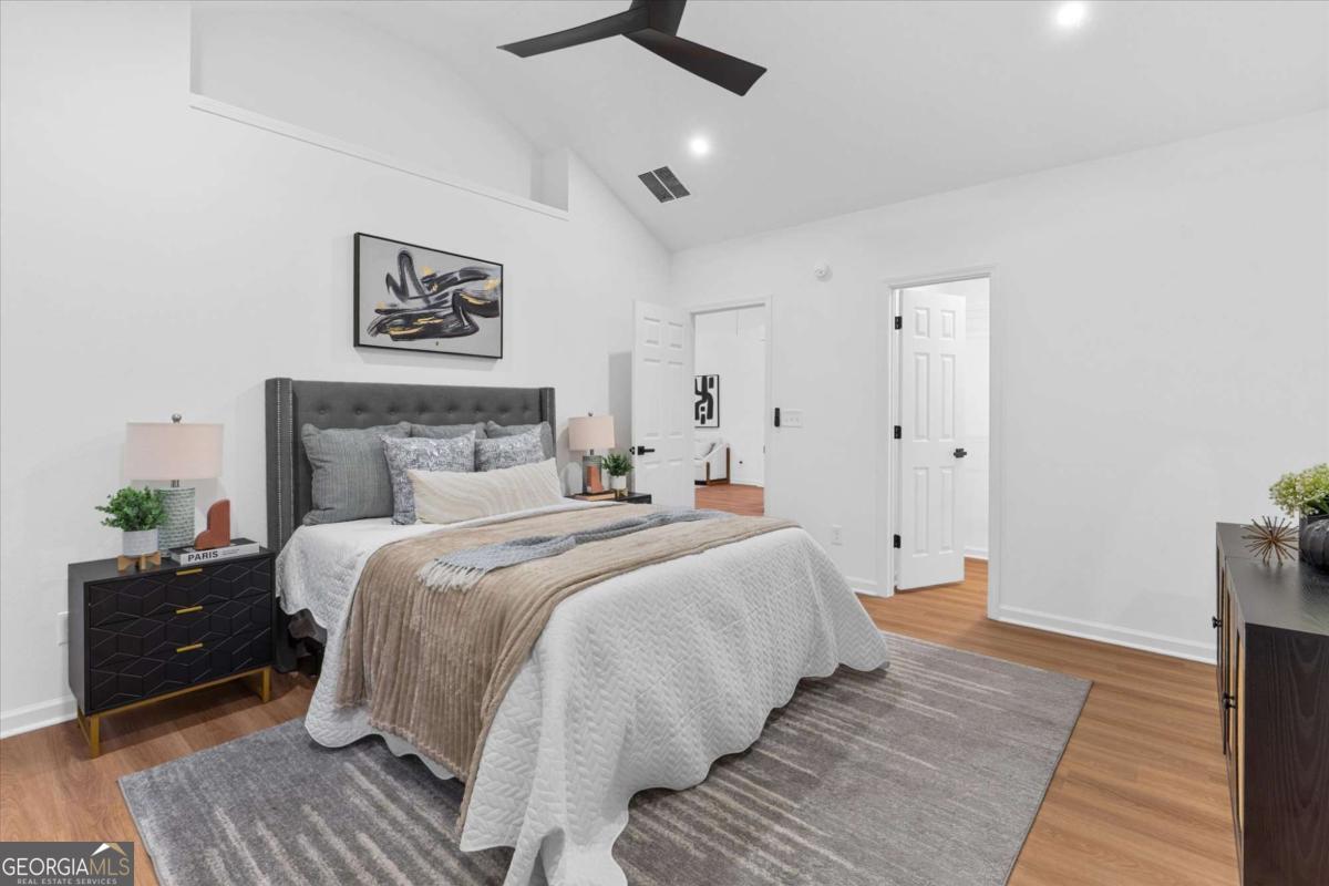 10322 Deep Creek Cv