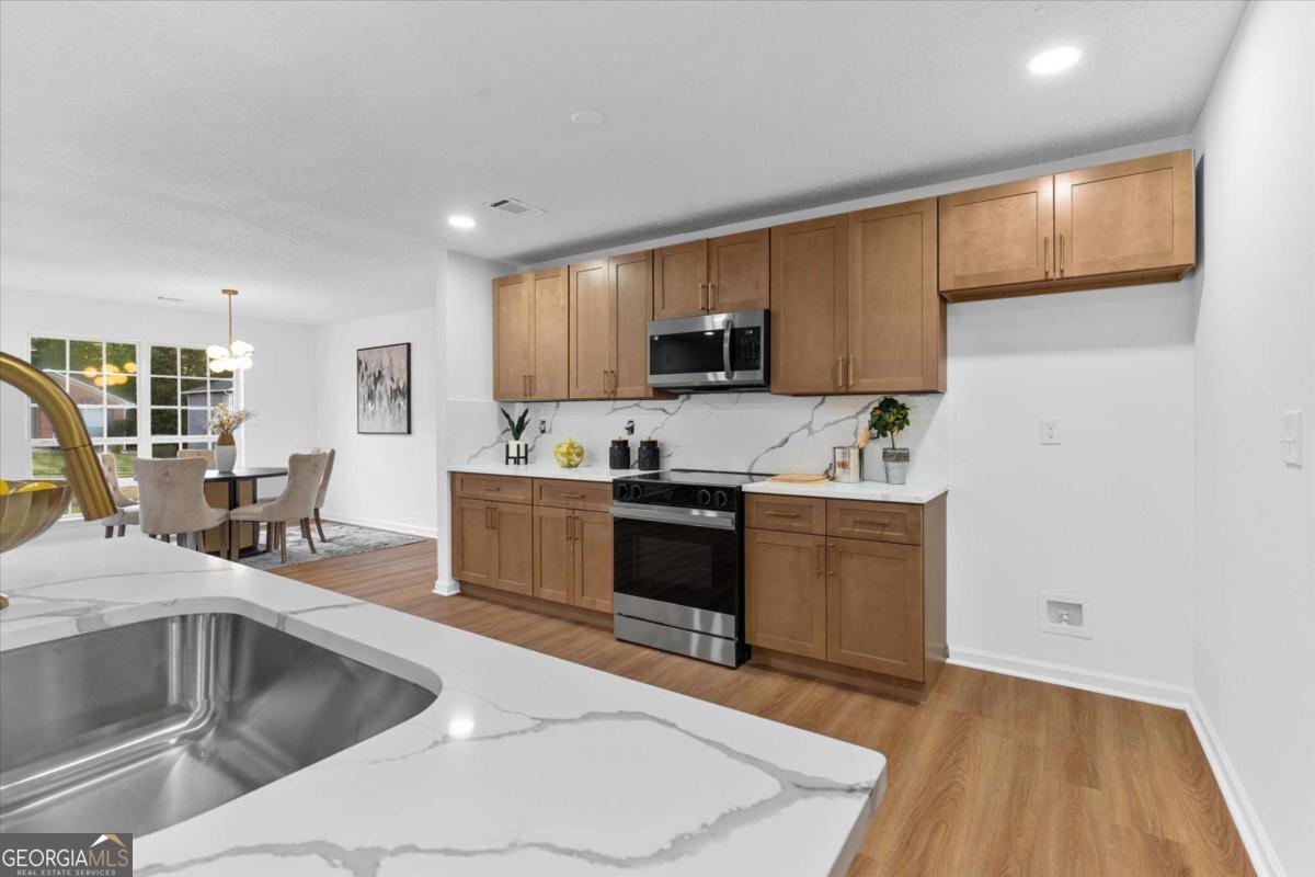 10322 Deep Creek Cv