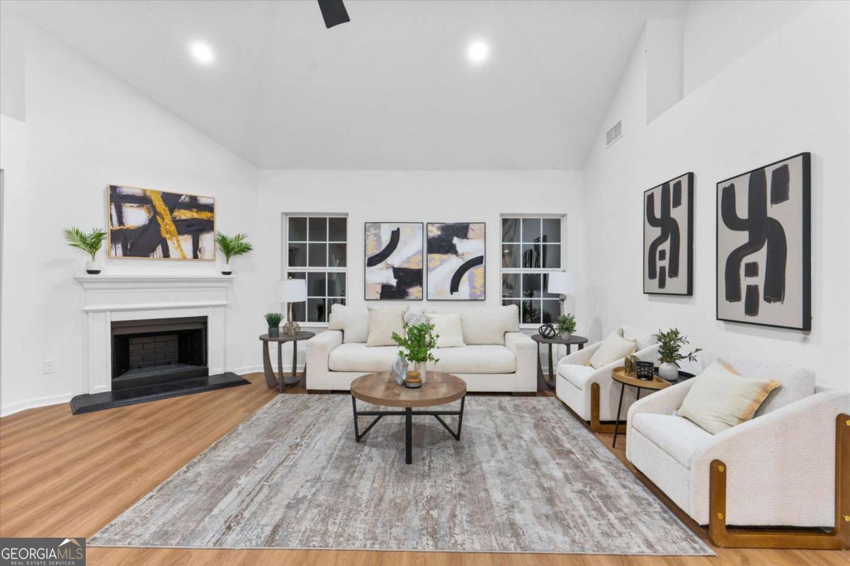 10322 Deep Creek Cv
